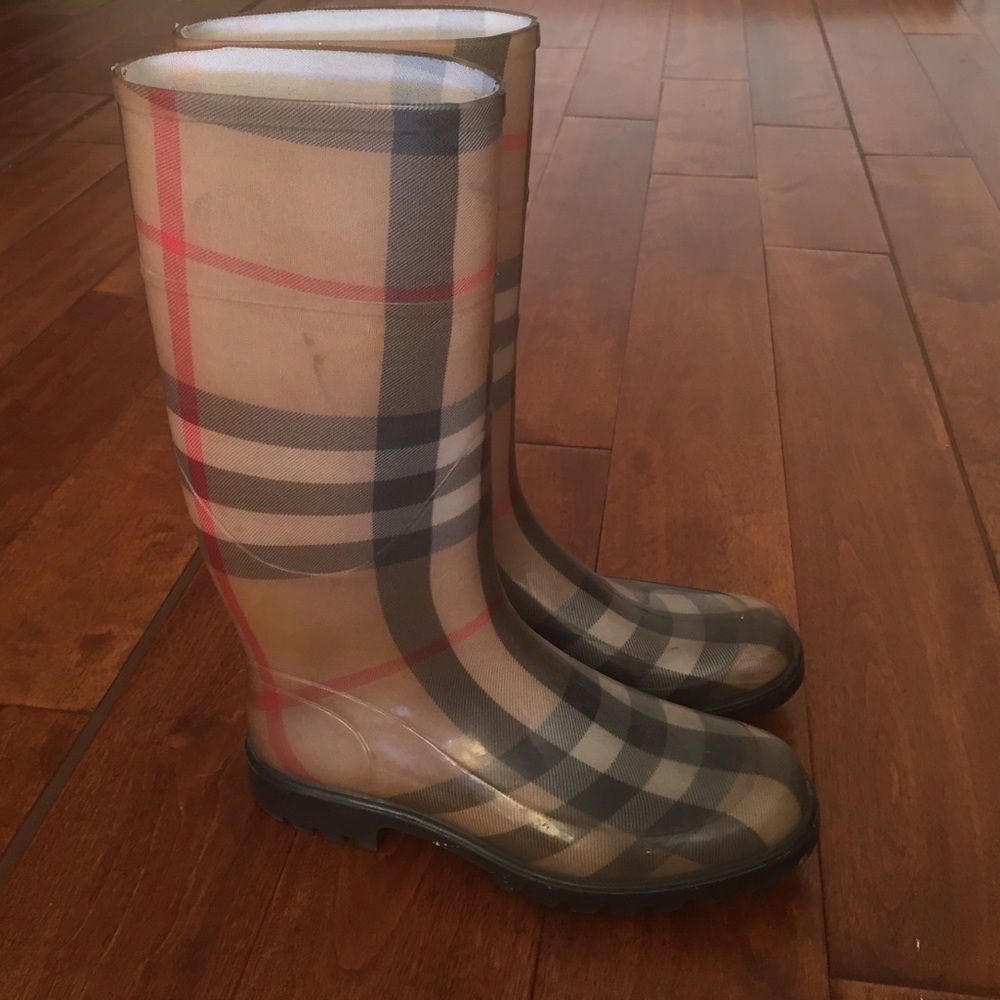 Burberry rain boots