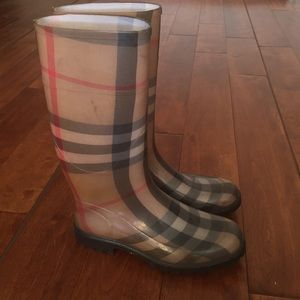 Burberry rain boots