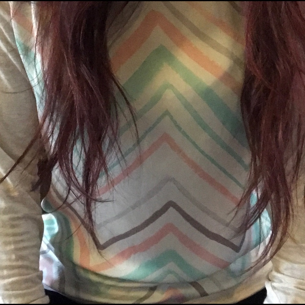 ❌SOLD❌ High Low Chevron Print Long Sleeve