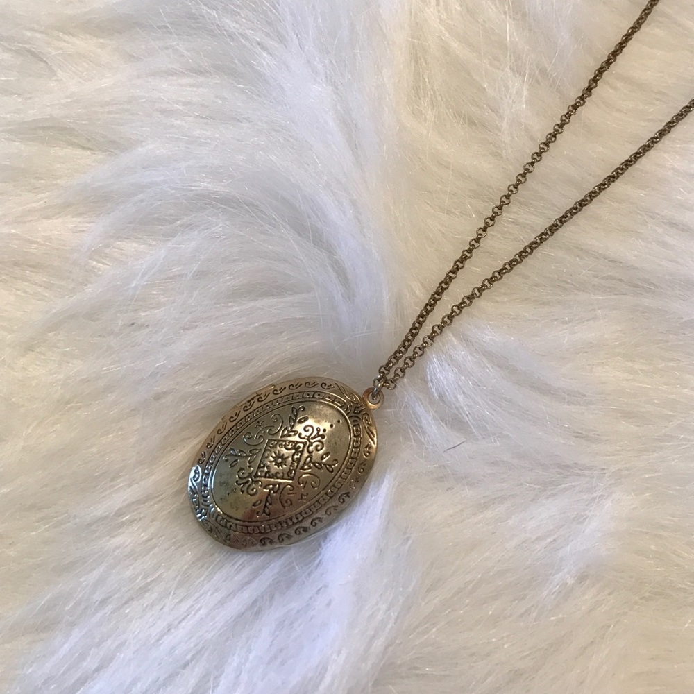 Beautiful Locket Necklace