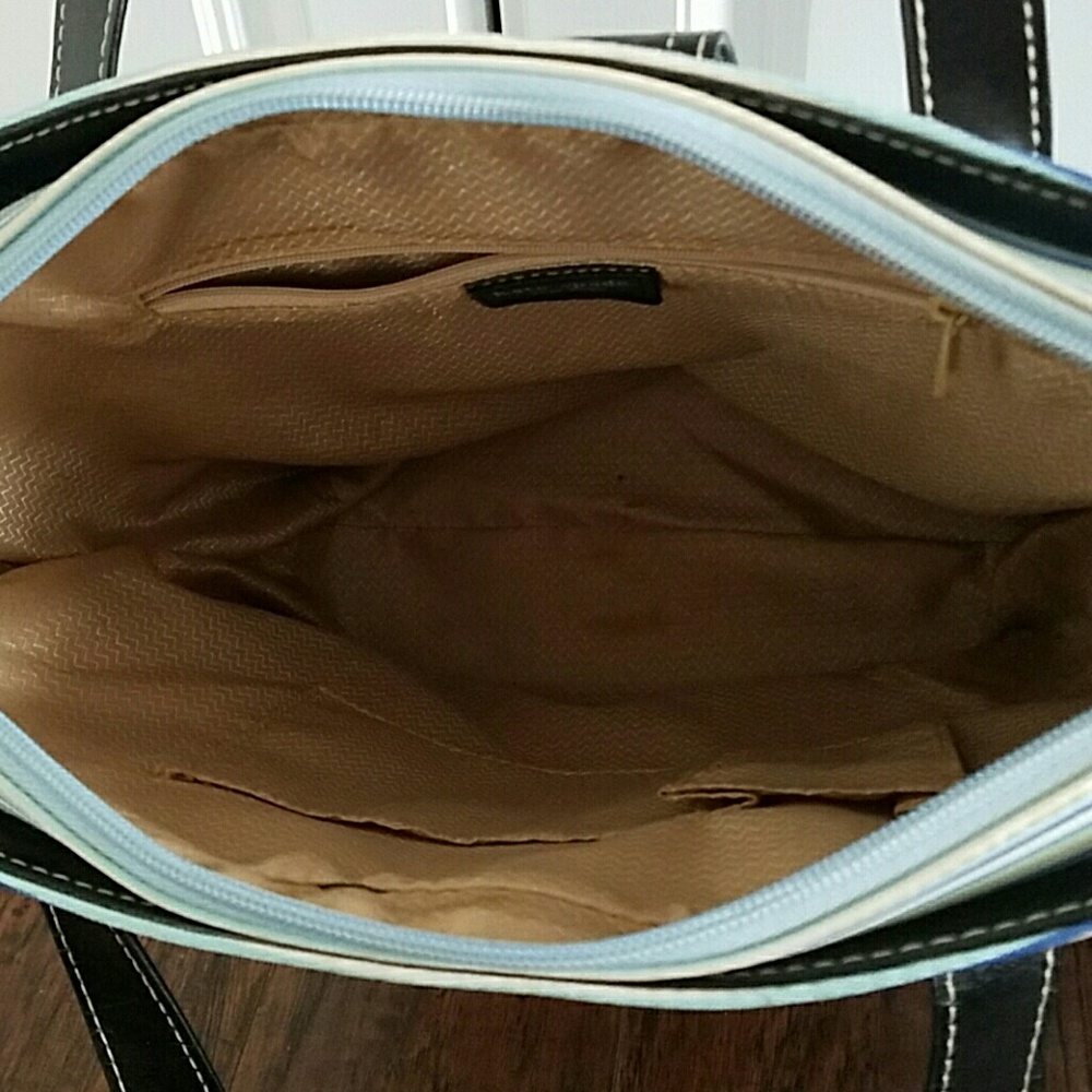 Large Kate Spade Purse - Picture 2 of 4