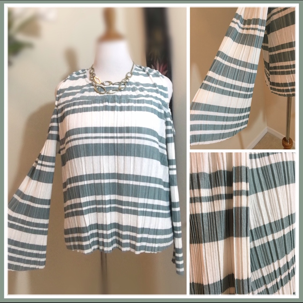 ⬆️Striped Sage Cold Shoulder Top - Picture 3 of 7