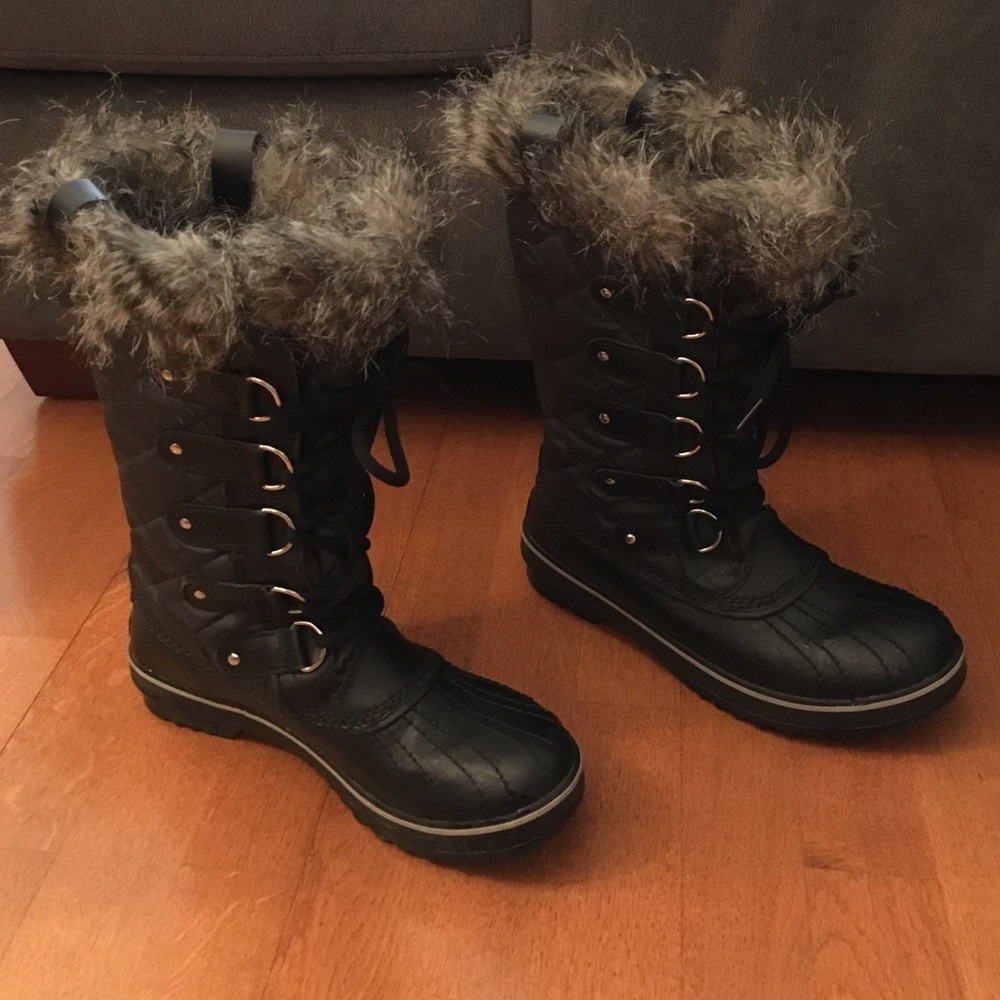Tofino II Lace Up Black Boots
