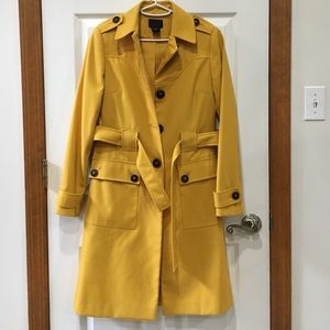 Via mustard yellow coat. Barely used.