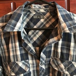 REI button down