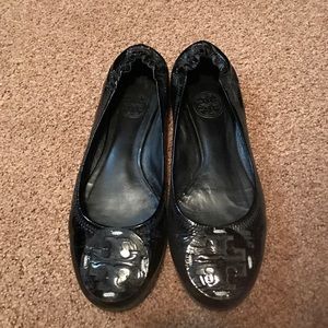 Black patent Tory Burch Reva ballet flats, size 6