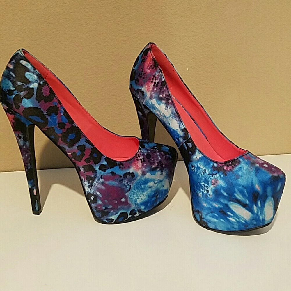 Platform Heels - image 1