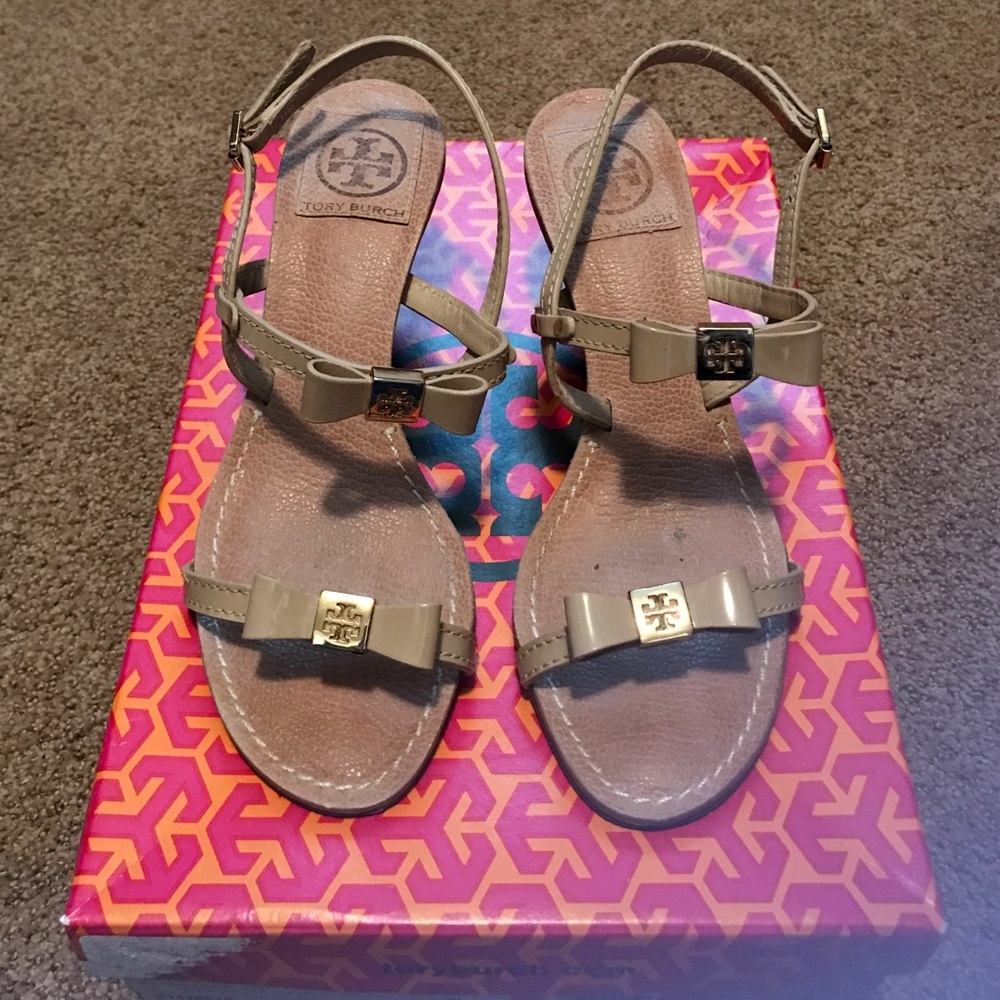 Beige Tory Burch "Kaley" sandals size 6, 70mm heel