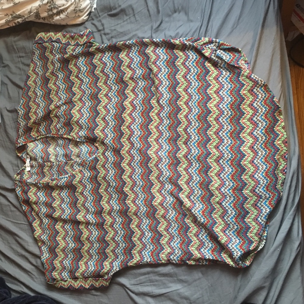 Top; blouse - Picture 3 of 3