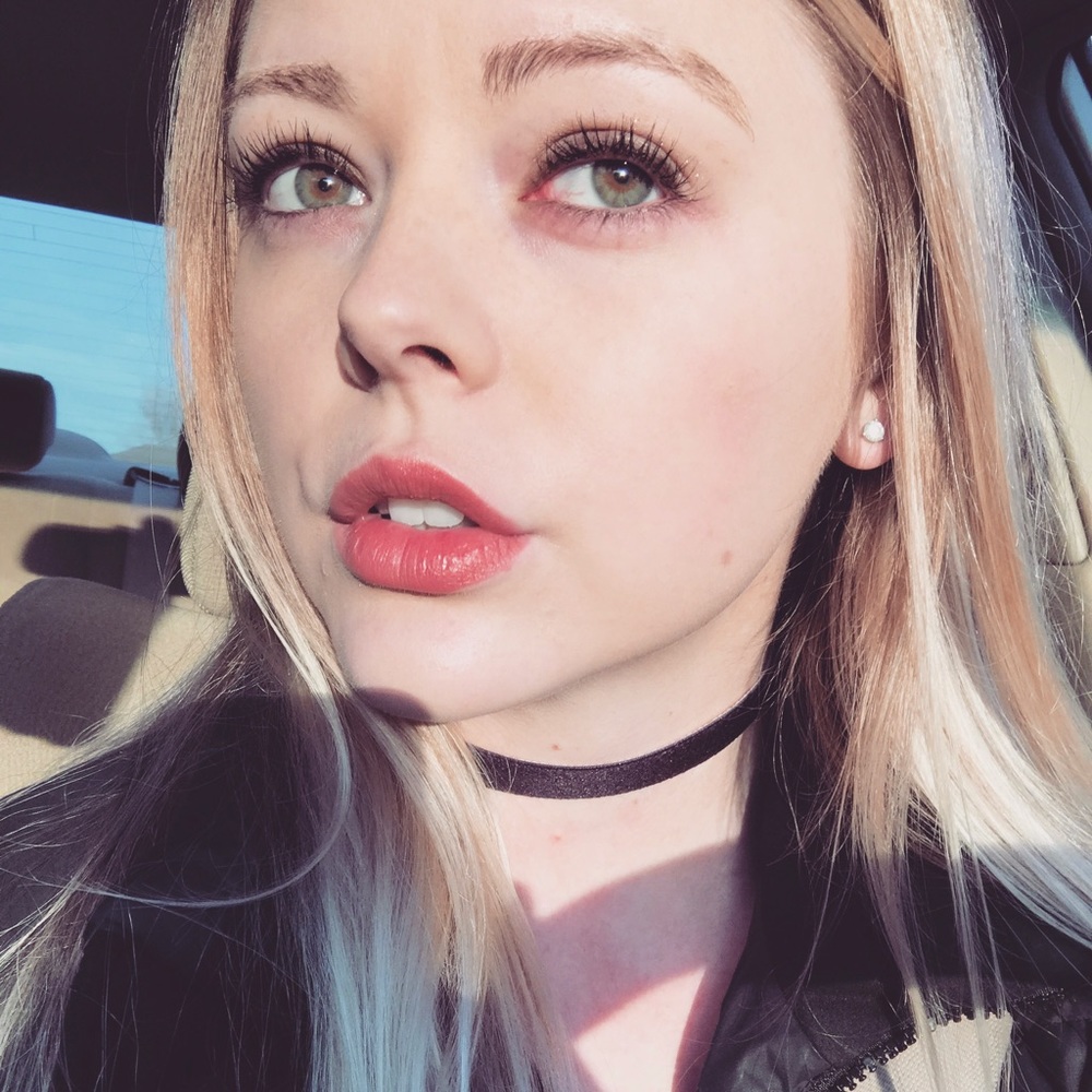 Meet your Posher, Addy