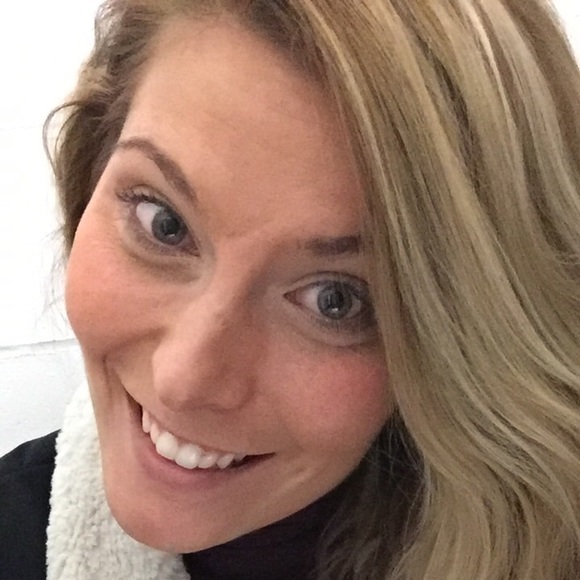 Meet your Posher, Megan - Picture 1 of 1