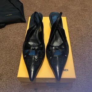 Fendi blk leather & zucchino kitten heels, sz 7.5