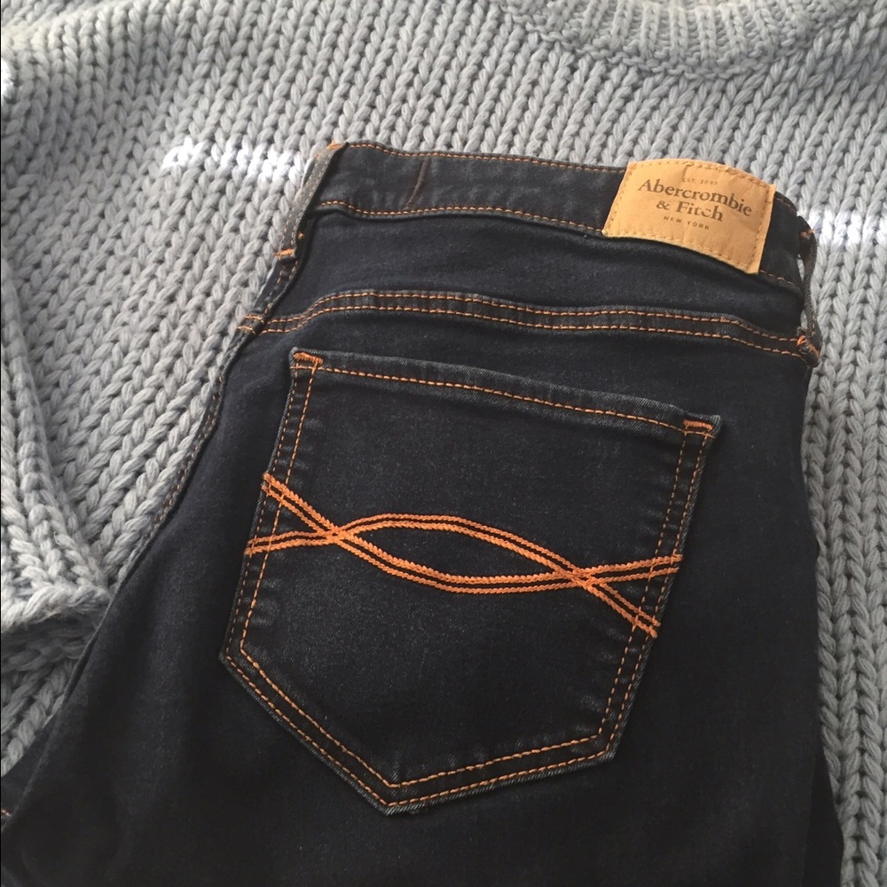 Abercrombie blue jeans