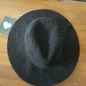 Kendall + Kylie floppy hat