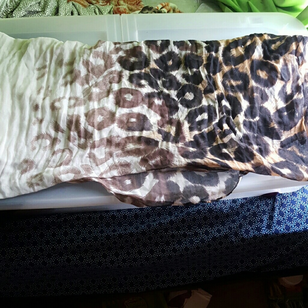 5 foot scarf! ??