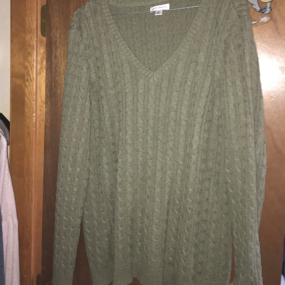 XL women's olive green knit sweater