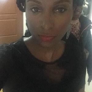 Meet your Posher, Latoya
