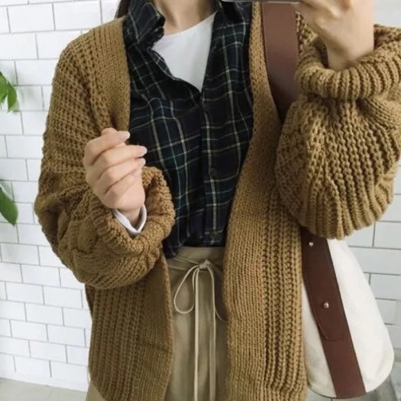 ✨✨NEW IN✨✨pattern sweater cardigan ✨✨ - Picture 3 of 4