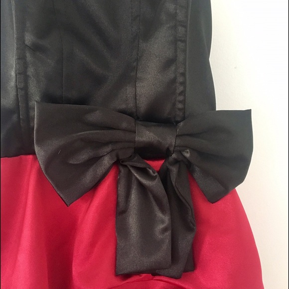 NWOT "Speechless" strapless dress. Junior size 1 - Picture 2 of 4