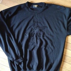 Vintage 1980s black oversized Chanel sweatshirt