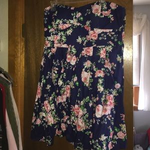 XXL Strapless floral dress