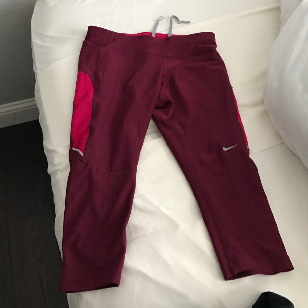 Nike workout crops