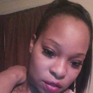 Meet your Posher, Latoya