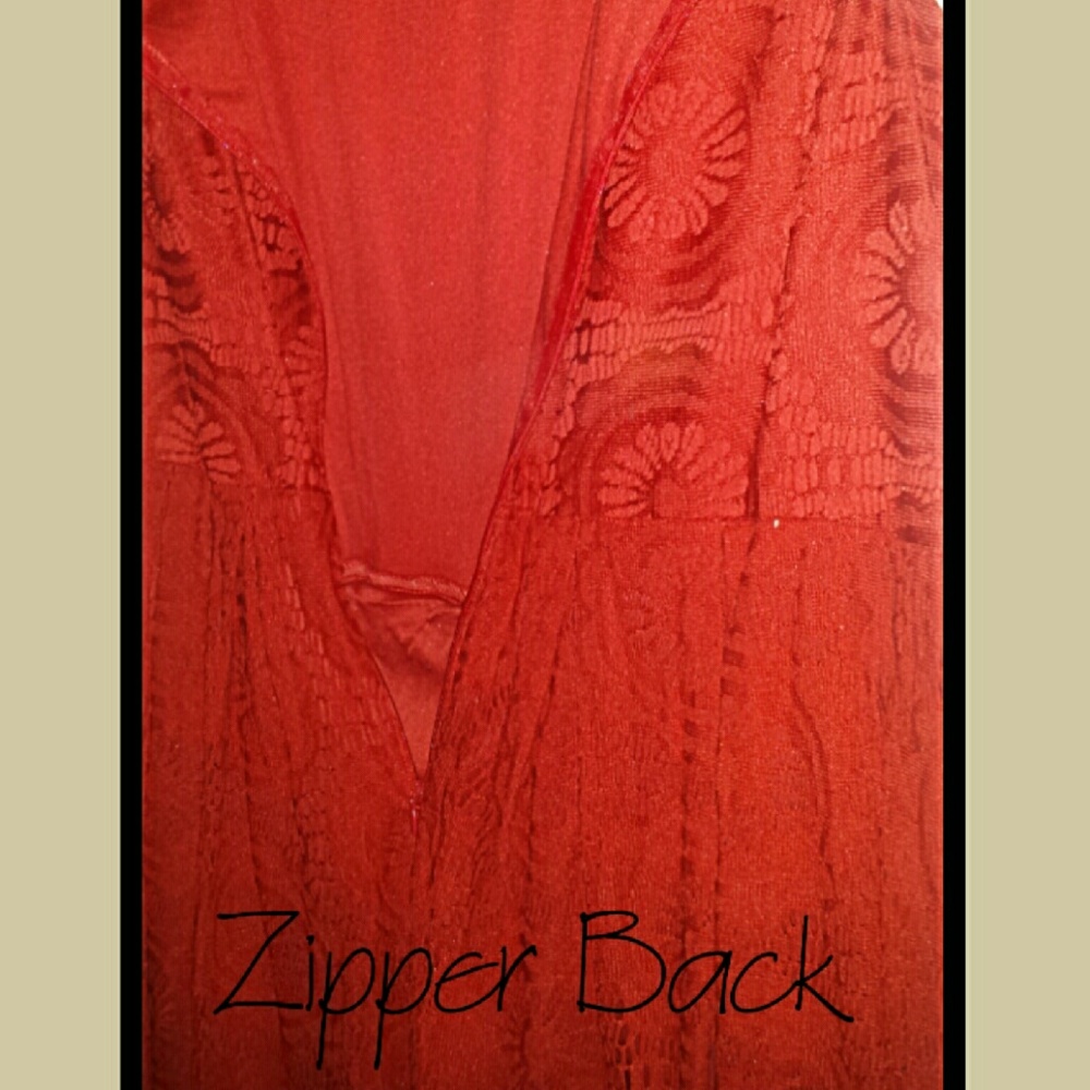 Red Dress - Picture 3 of 3