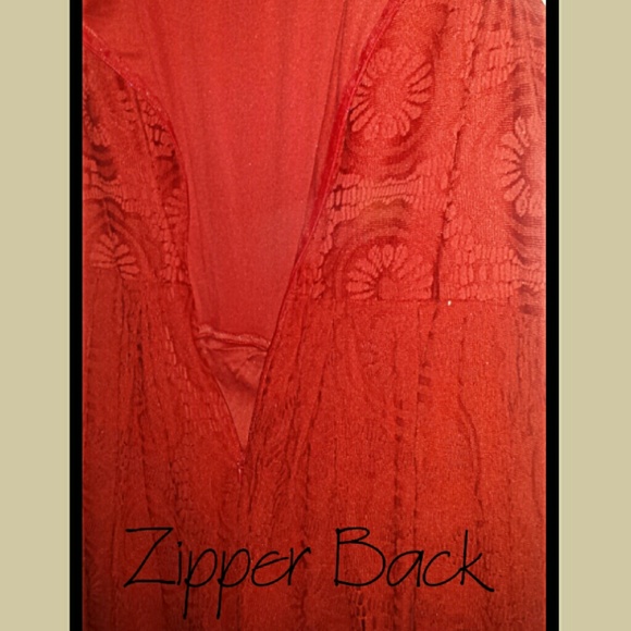 Red Dress - Picture 3 of 3