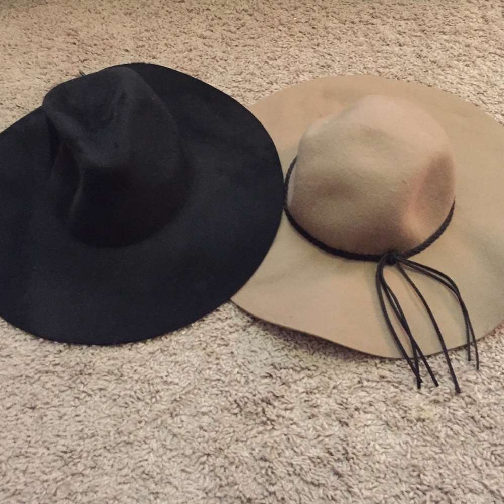 Floppy hat bundle! NWT tan and black F21