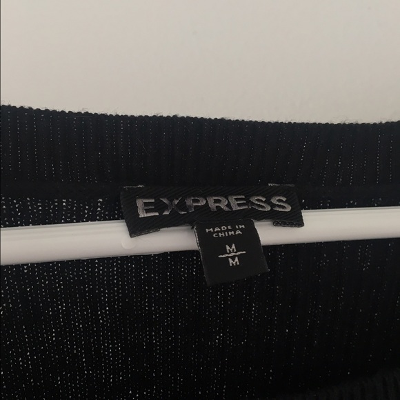 NWOT Medium (Fits small) cropped black sweater - Picture 3 of 3