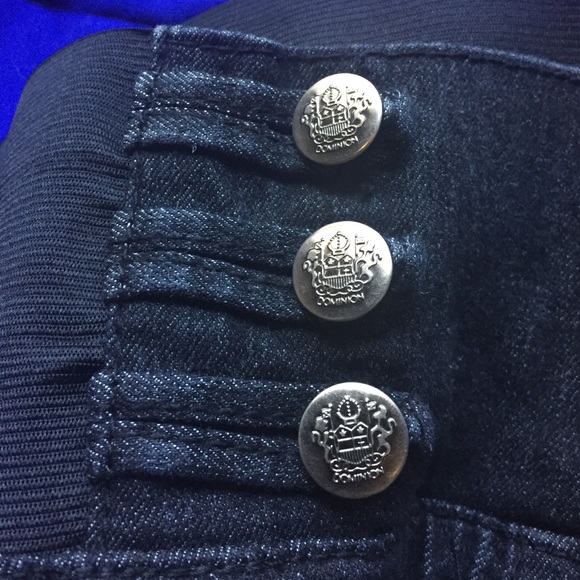 Mid Rise Jeans - Picture 3 of 3