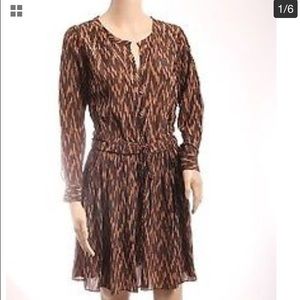 Elizabeth and James brown dress