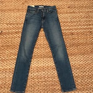 Abercrombie & Fitch 26x30 Skinny Jeans
