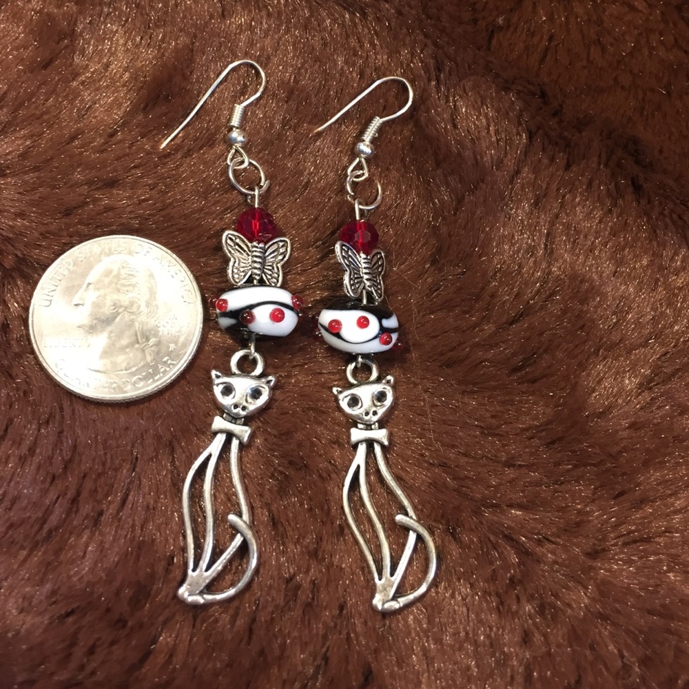 Boutique Silver Tone Kitty Earrings