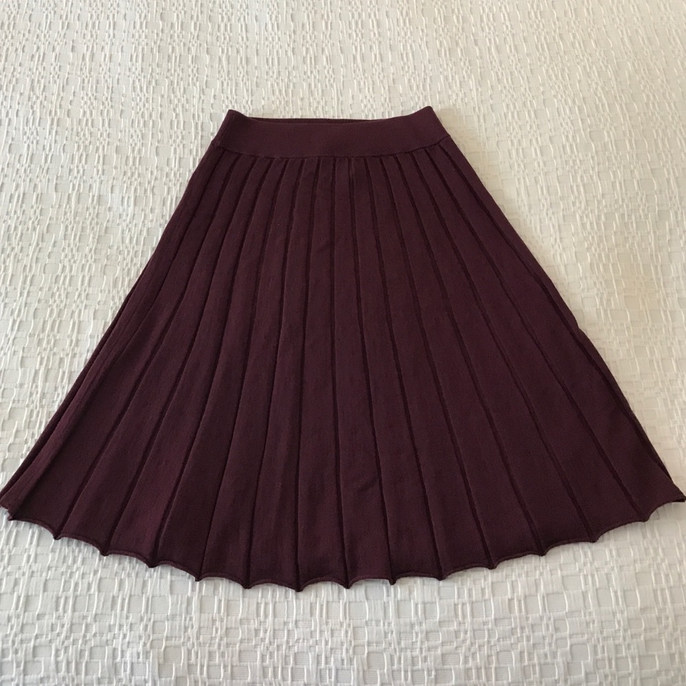 J. Crew merino pleated skirt, color dusty port