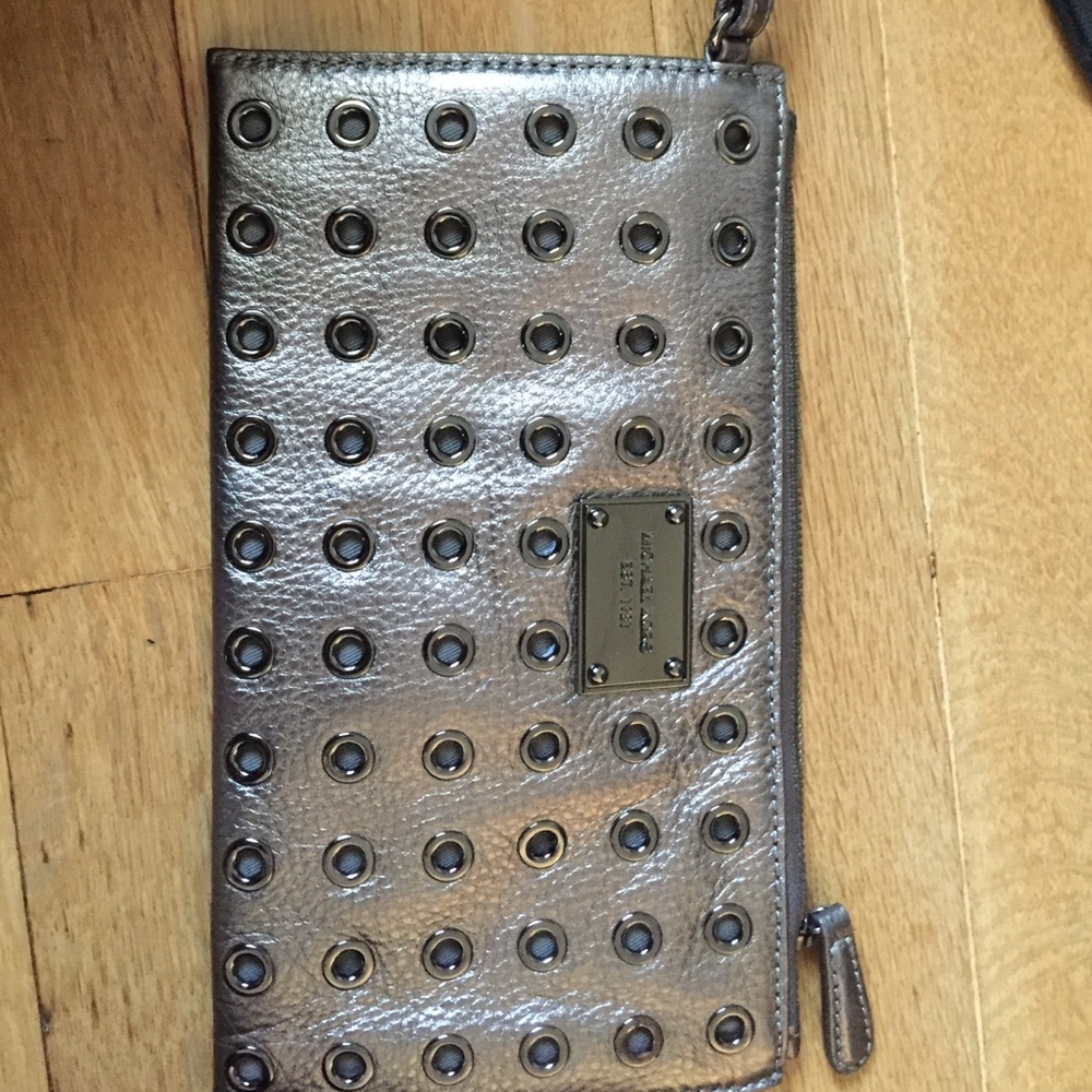 Michael Kors wristlet