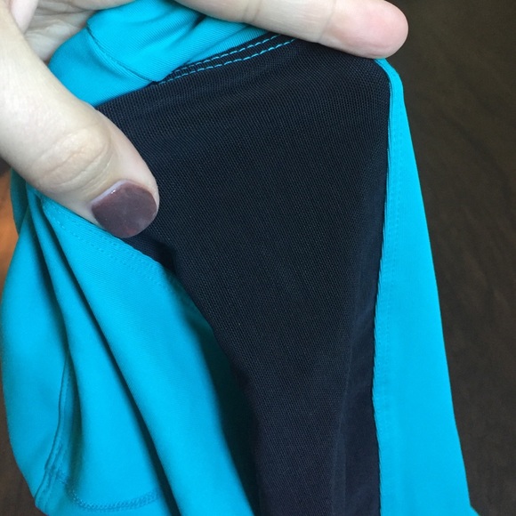 Koral Mesh Stripe Legging - Picture 4 of 4