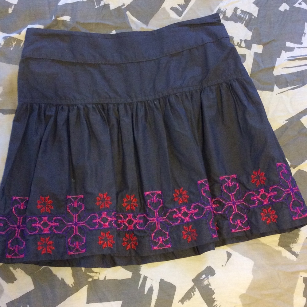 BNWOT American Eagle gray skirt!