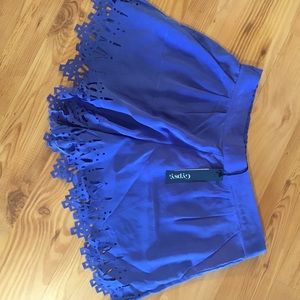 Gypsy05 Varanasi Laser Cut Perfect Short Sz S