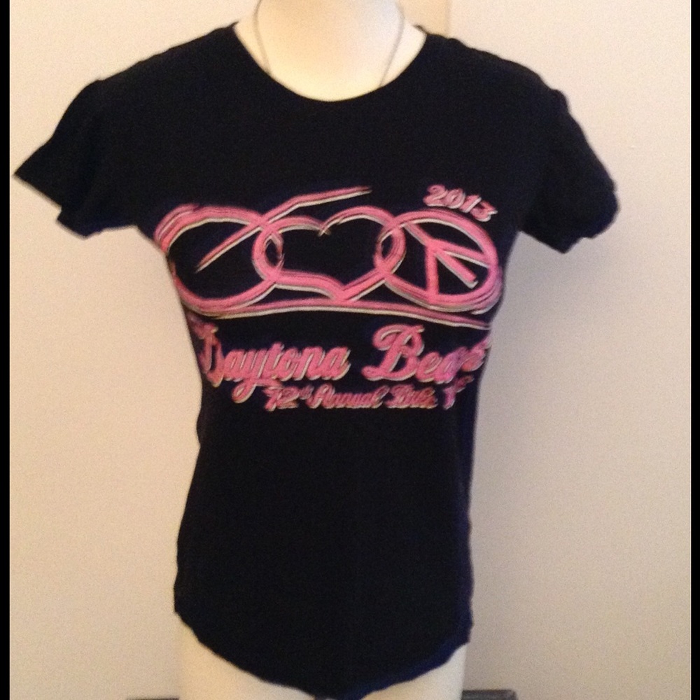 Black biker tee🎀🎀