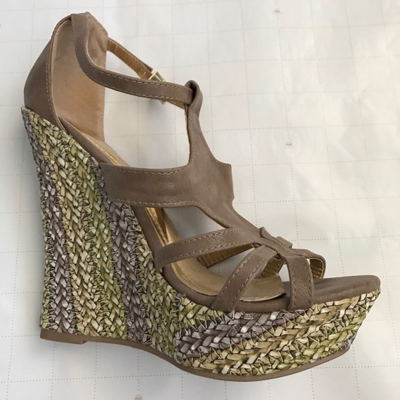 NWOT Wedge Sandals - Picture 2 of 4