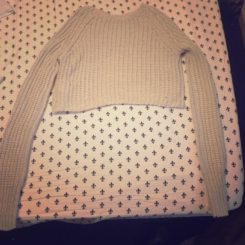 Crop sweater