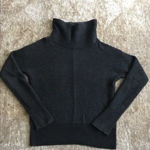 Banana Republic funnel neck sweater size S