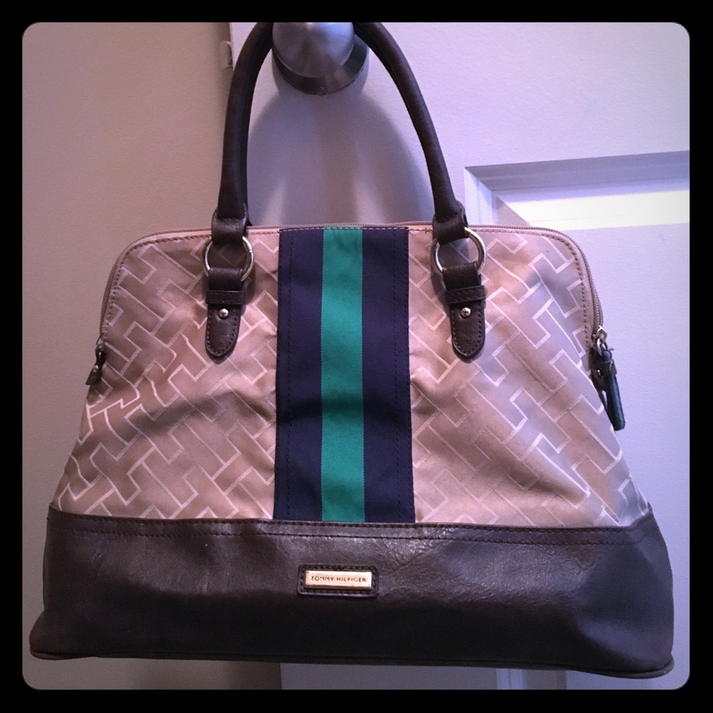Tommy Hilfiger purse