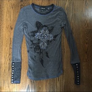 Gray graphic long sleeve top