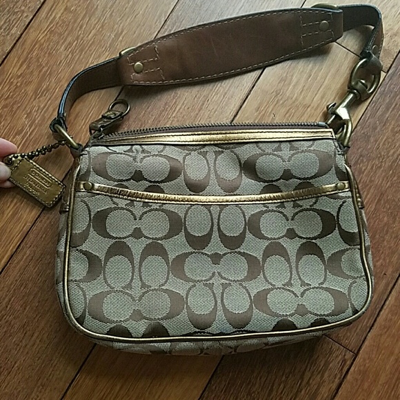 Coach Hampton Demi Hobo 2004 Fall Special Edition - Picture 2 of 4