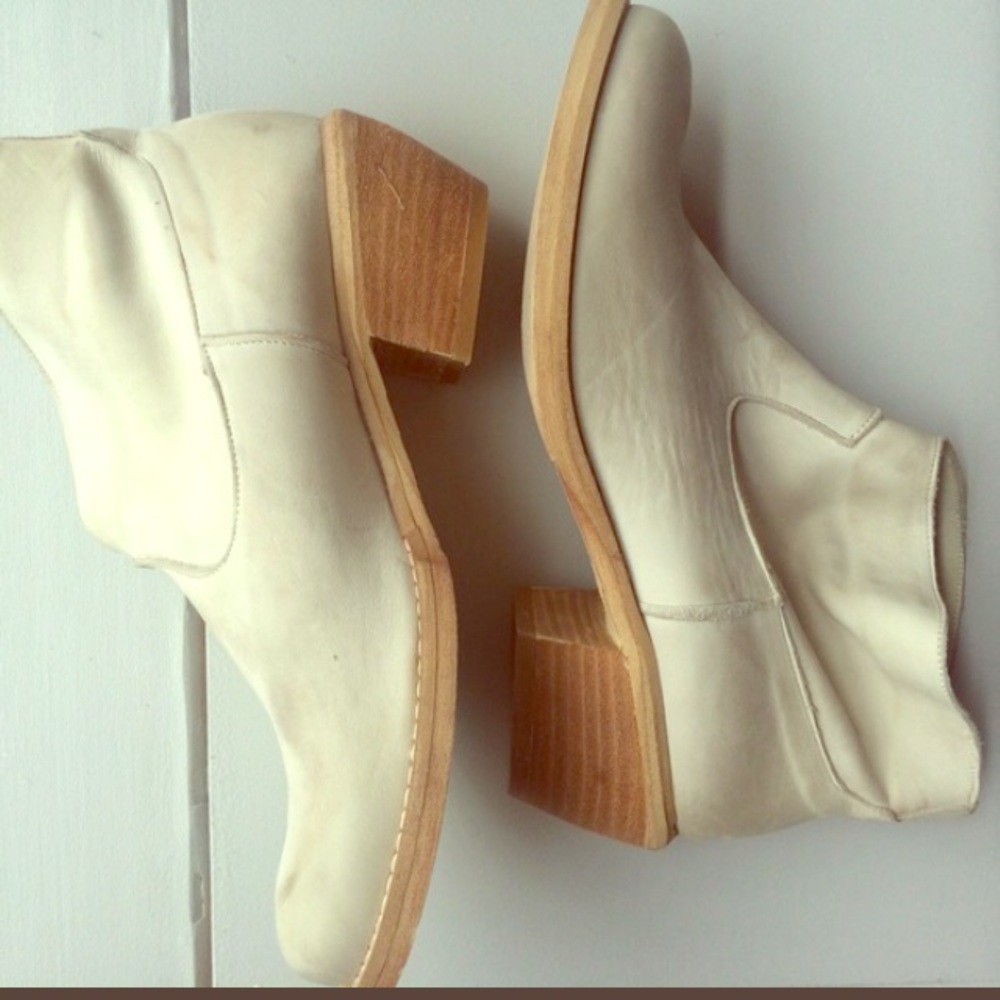 Italian soft dove leather boots