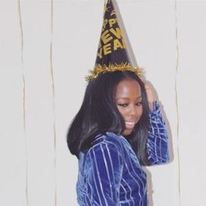 Meet your Posher, Jacqueline