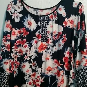 Plus Size Floral Blouse